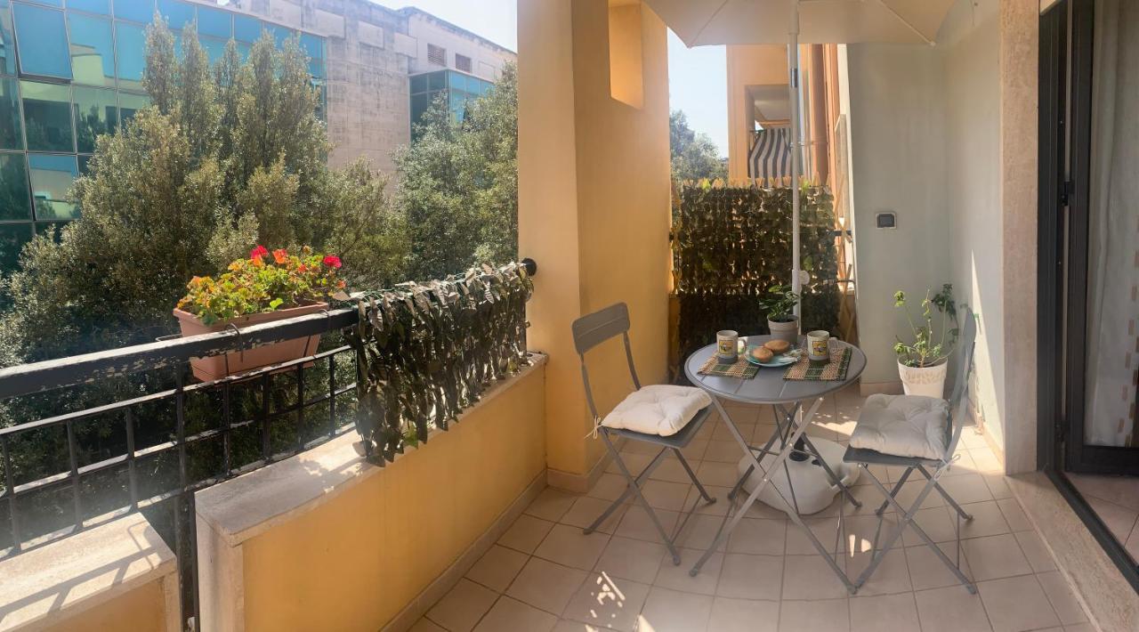 Apartamento La Dimora Di Paola Lecce Exterior foto