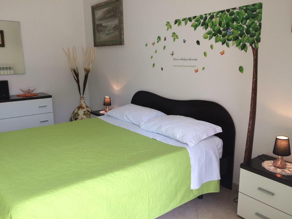 Apartamento La Dimora Di Paola Lecce Exterior foto