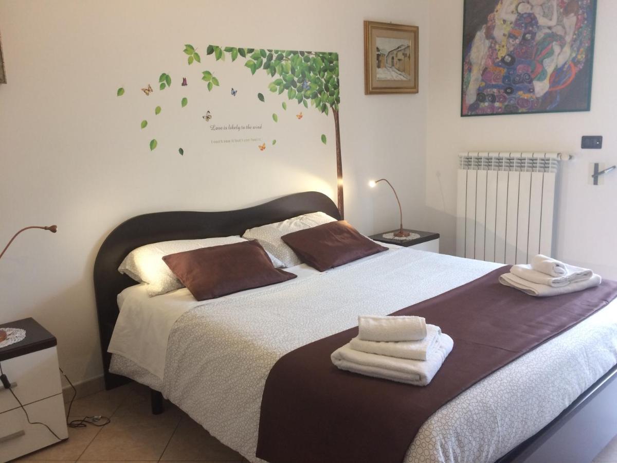 Apartamento La Dimora Di Paola Lecce Exterior foto